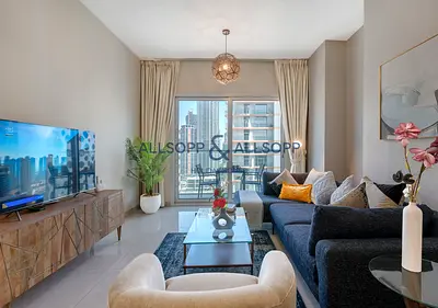 Canal View - 1BR Apartment in AG Tower,Business Bay