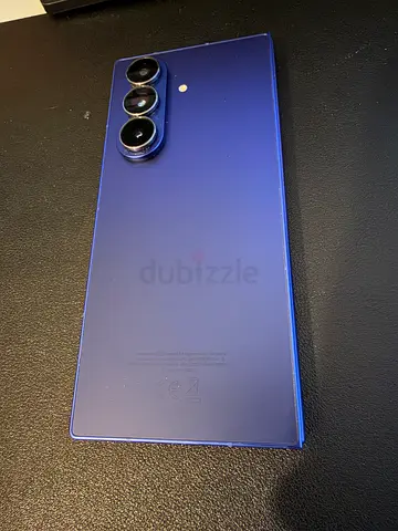 Samsung Galaxy Z Fold 7 in Navy Blue