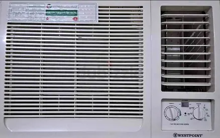 AC Almost New Window Type Piston Model