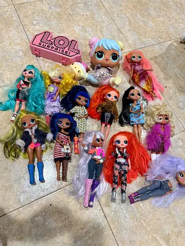 Bundle of 12+ LOL Surprise  fashion dolls — mixed condition