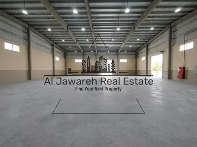 Annual Warehouse with 8 Worker Studios for Rent in Umm Al Quwain Property Code: 3210 A great investment opportunity for annual rent in Umm Al Quwain,