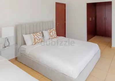 King size bed grey 180x200 with mattress