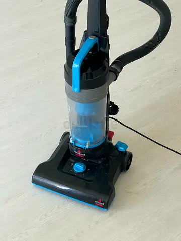 1L Bissell PowerForce Helix Vacuum Cleaner