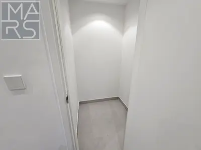 🏡✨ **تاون هاوس فاخر للإيجار في روبينيا، مسار** ✨🏡