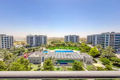 GENUINE LISTING | Pool View | High Floor