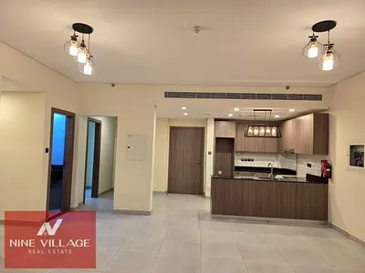 Luxurious 3 BHK - Spacious Big Layout - Family Building