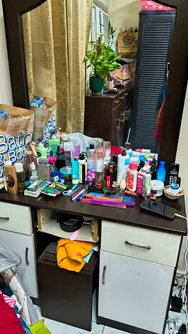 Dressing table