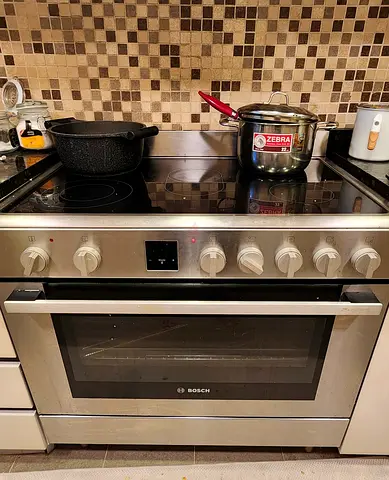 Bosch Ceramic Cooking Range 90cm HKK99V850M