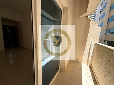 تامين شيك بدون تاريخ غرفة وصالة مع بلكونة مساحة كبيرة موقع حيوي قريب من المولات