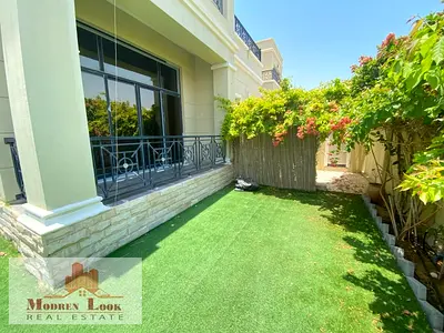 European Community Studio With Balcony Separate Kitchen Glass Shower Washroom Neat And Clean Apartm