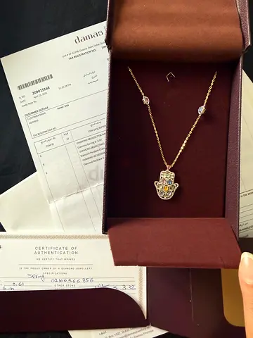 18k white gold and diamond necklace by Damas