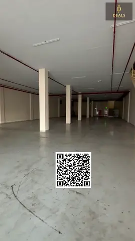 11,000 SQFT Warehouse with Mezzanine & 33KW Power – Umm Al Quwain for Sale – AED 320K