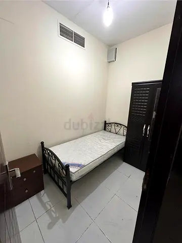 CLEAN/TIDY SINGLE PARTITION ROOM-NEAR SAFEER MARKET AND DUBAI BUS STOP