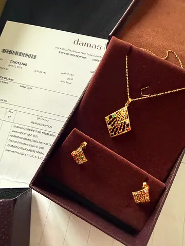 18k gold set by Damas