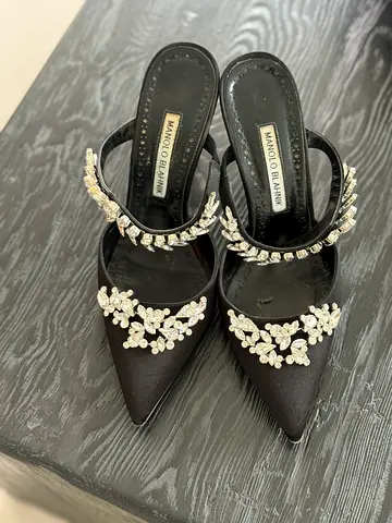 Manolo Blahnik Black Satin Crystal Embellished Pointed Heels (Size 37) - Preloved