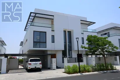A prime location at the heart of the seven Emirates