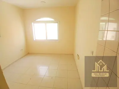 Ready to move apartment available prime location near safari Mall