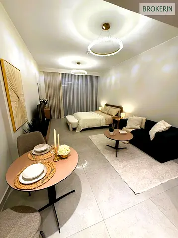 Stylish Modern Studio, Spacious & Fully Furnished