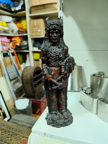 Hand-Painted Native American Chief Warrior Resin Statue - 24cm Collectible Home Decor