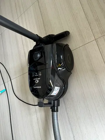 Samsung Canister Vacuum Cleaner - Great Condition