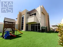 Stylish 4 Bedroom Villa with Green Landscaping &amp; Open American Kitchen