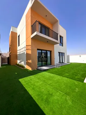 Villa for Rent in Azha – 4 Bedrooms + Maid Room + Store & Laundry Room – 2750 Sqft
