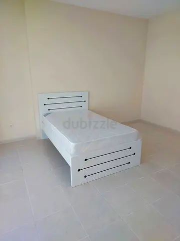 Double size 120cm and 190cm white bed frame with mattress - Brand New