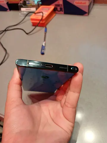 Used Samsung smartphone - good condition,