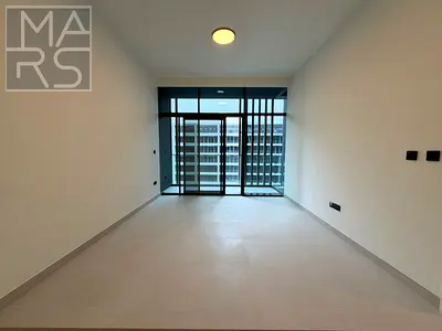 شقة غرفة وصالة واسعة | جديدة | بلكونة | موقع مميز