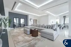 Penthouse | Fully Upgraded | Stunning View