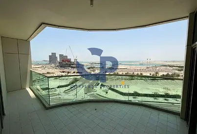 جاهز للسكن | إطلالة كاملة على البحر | تصميم واسع