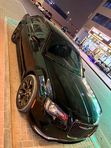 2017 Chrysler 300S - Reliable Sedan - Canadian Specs