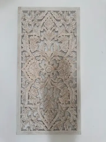 niesha framed wall decor