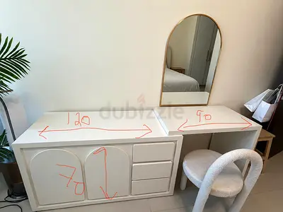 White vanity table