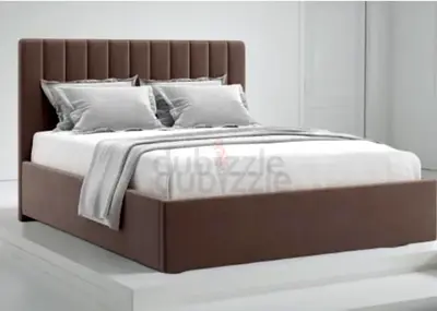 Brend new king size 180x200bed with madical mattress available