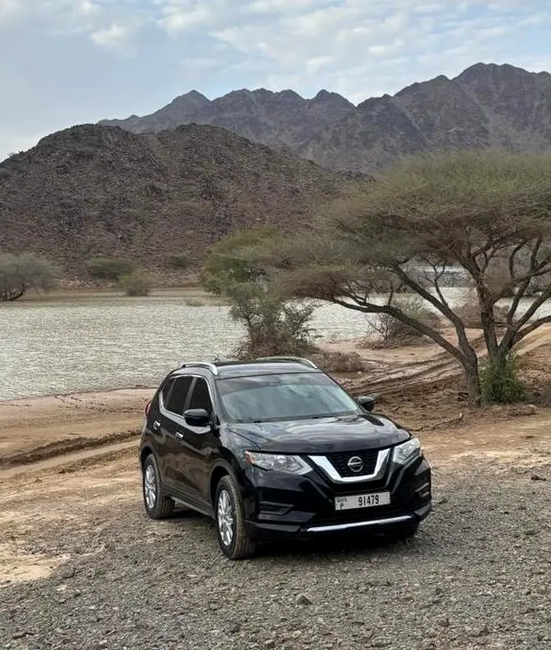 Nissan Rogue 2019 — photo 1 of 8