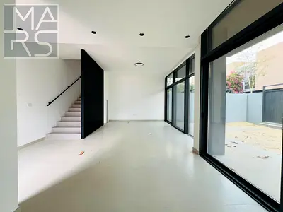 Brand New Unit -Single Row -More Privacy