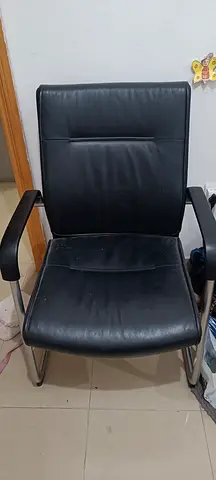 Black Leather Office Visitor Chair with Armrests - Used