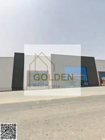 Brand new warehouse and showroom with huge spaces and modern specifications for rent in Umm Al Thu'ub Industrial Area