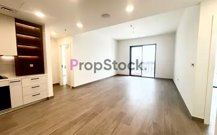 Butterfly Layoout | Ready Unit | Pool view