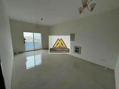 One-bedroom apartment with living room, sea view, free parking, excellent finishing. AED 36,000 in 4 installments, second row Corniche, new building,