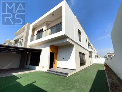 Welcome To HOME | 5 Bedroom Villa | Spacious & Bright