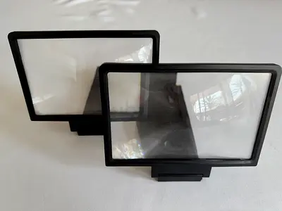2 Phone Screen Magnifiers