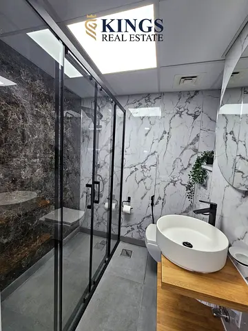 UPGRADED| BEAUTIFULLY FURNISHED | BEACH ACCESS| UPSCALE AMENITIES