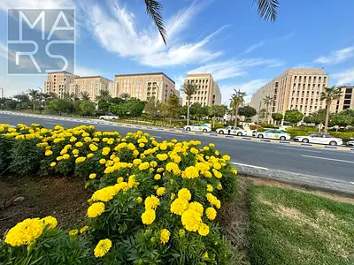 Fully Furnished Studio with Parking+Gym+Pool Available