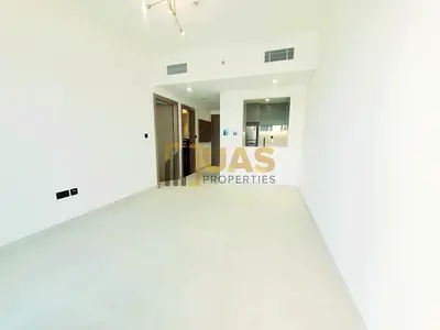 VACANT UNIT| UNFURNISHED | BEST PRICE