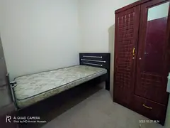 Couple Partition Al Karama Near Metro