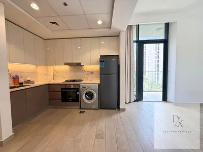CORNER | MULTIPLE UNITS | POOL VIEW