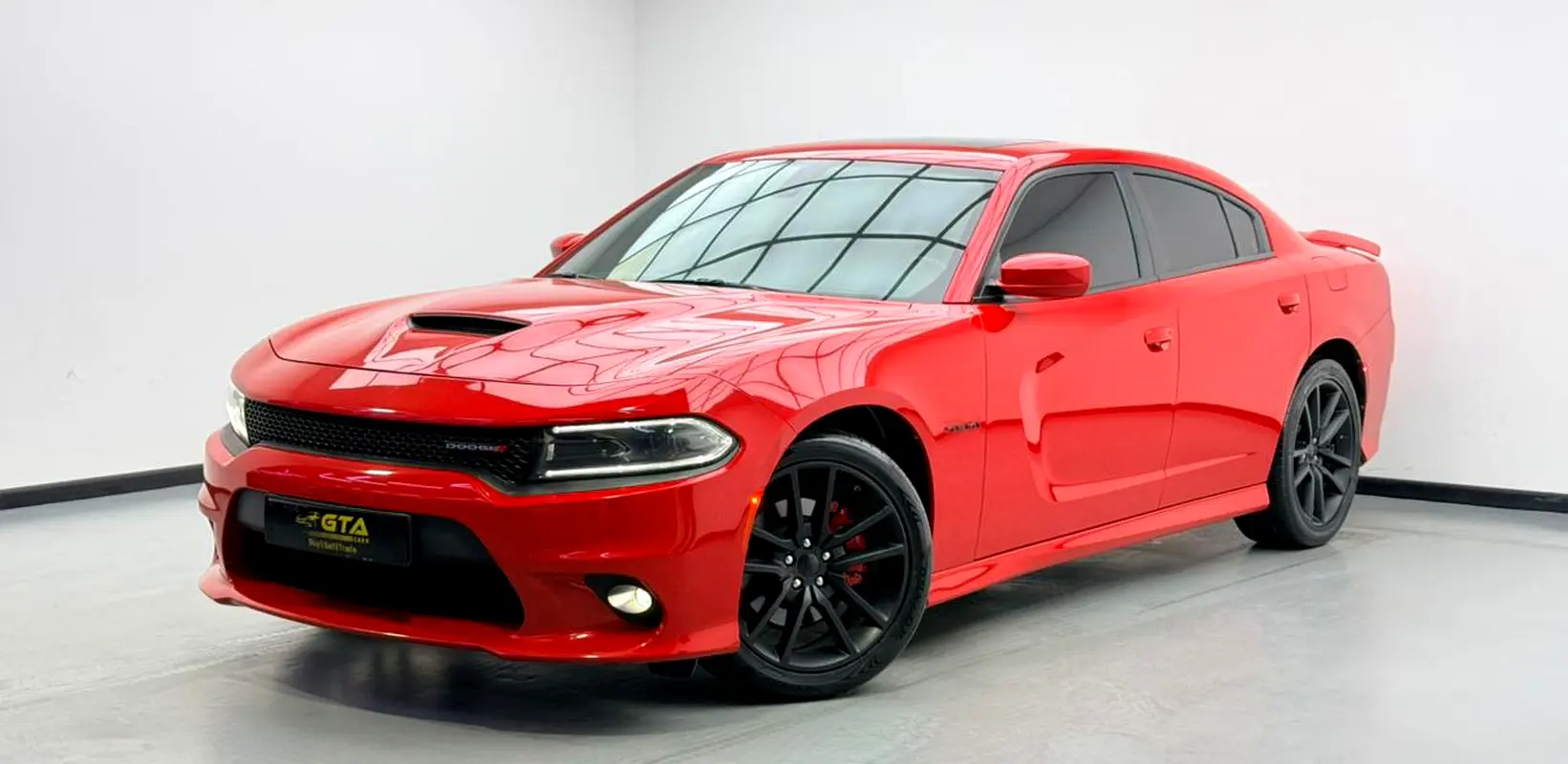 Dodge Charger 2022 — photo 1 of 17