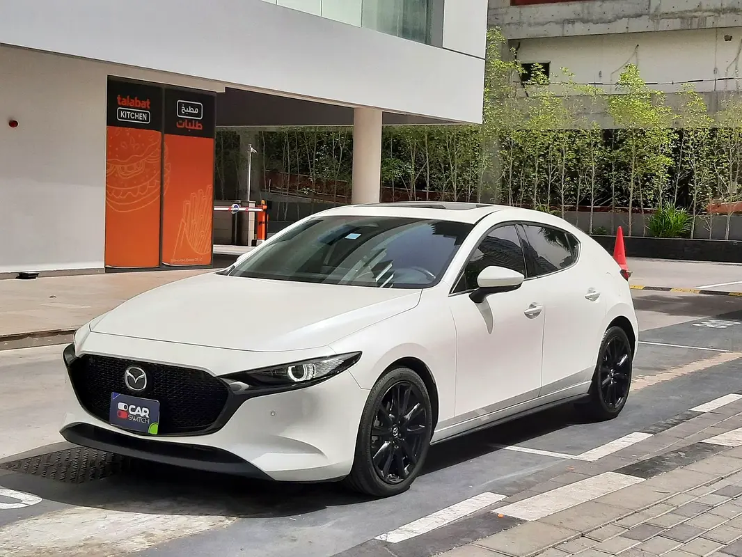 Mazda 3 Hatchback 2024 — photo 1 of 13